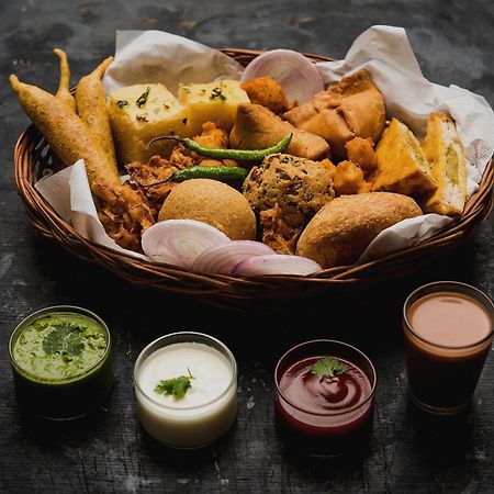 Oyo Hotel Rajshree Akolia Экстерьер фото
