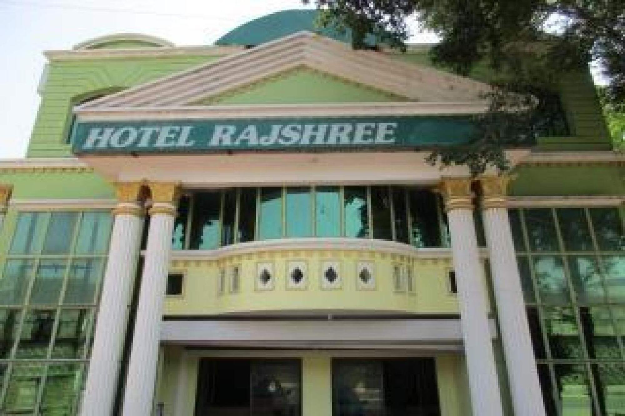 Oyo Hotel Rajshree Akolia Экстерьер фото